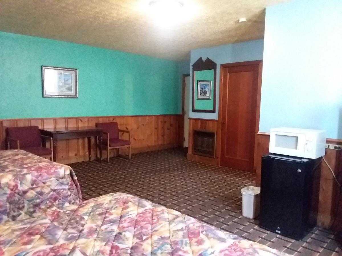 Scenic River Inn Motel Wartburg Eksteriør billede